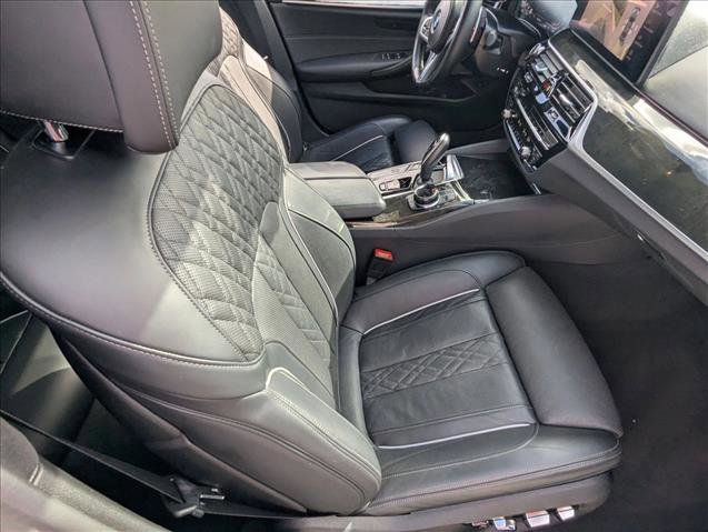 Certified 2023 BMW M550i xDrive w/ Executive Package image 21