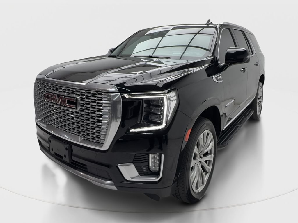 Used 2024 GMC Yukon Denali w/ Advanced Technology Package AWD/4WD image 4