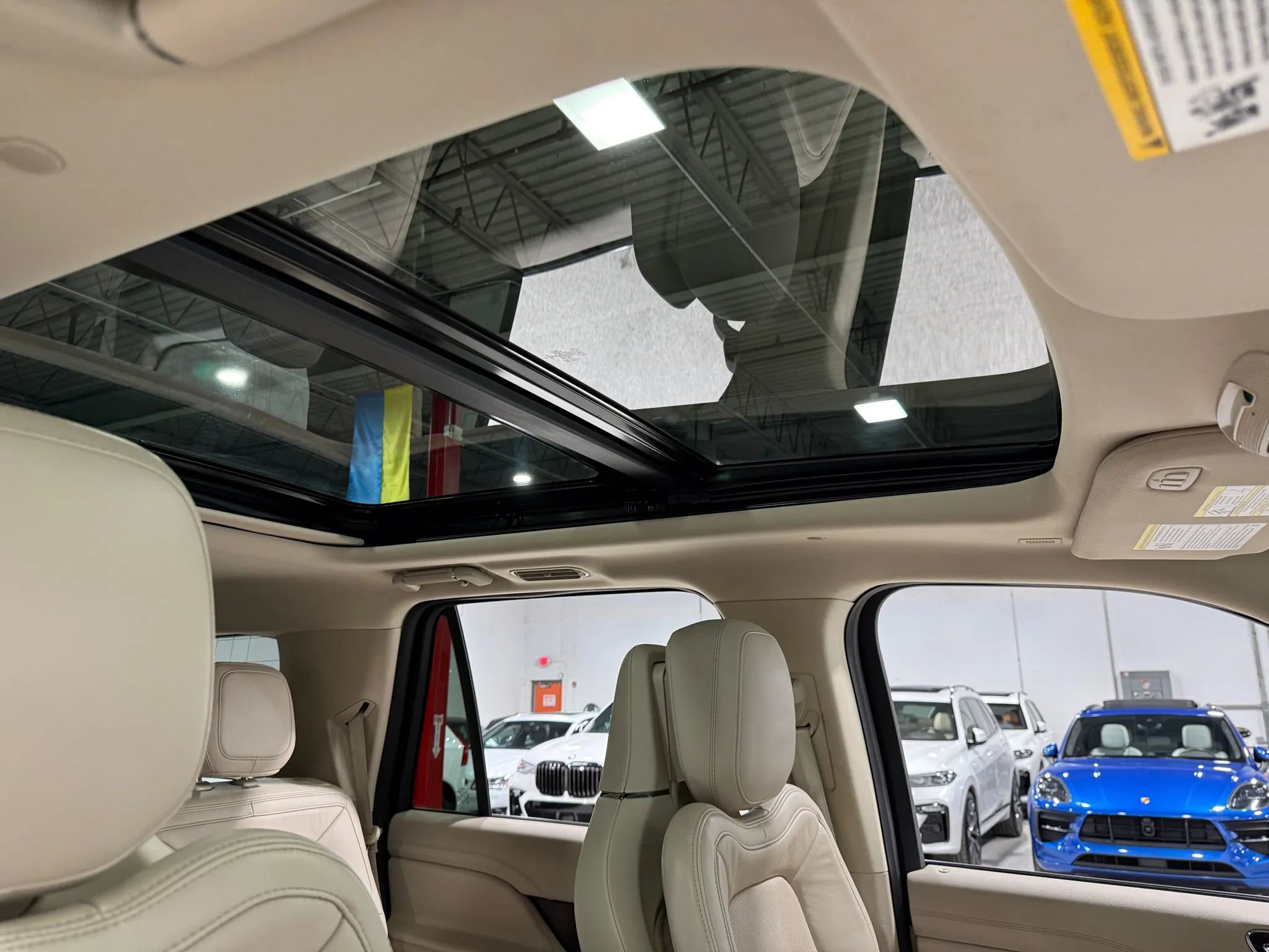 Used 2020 Lincoln Navigator Reserve w/ Luxury Package image 52