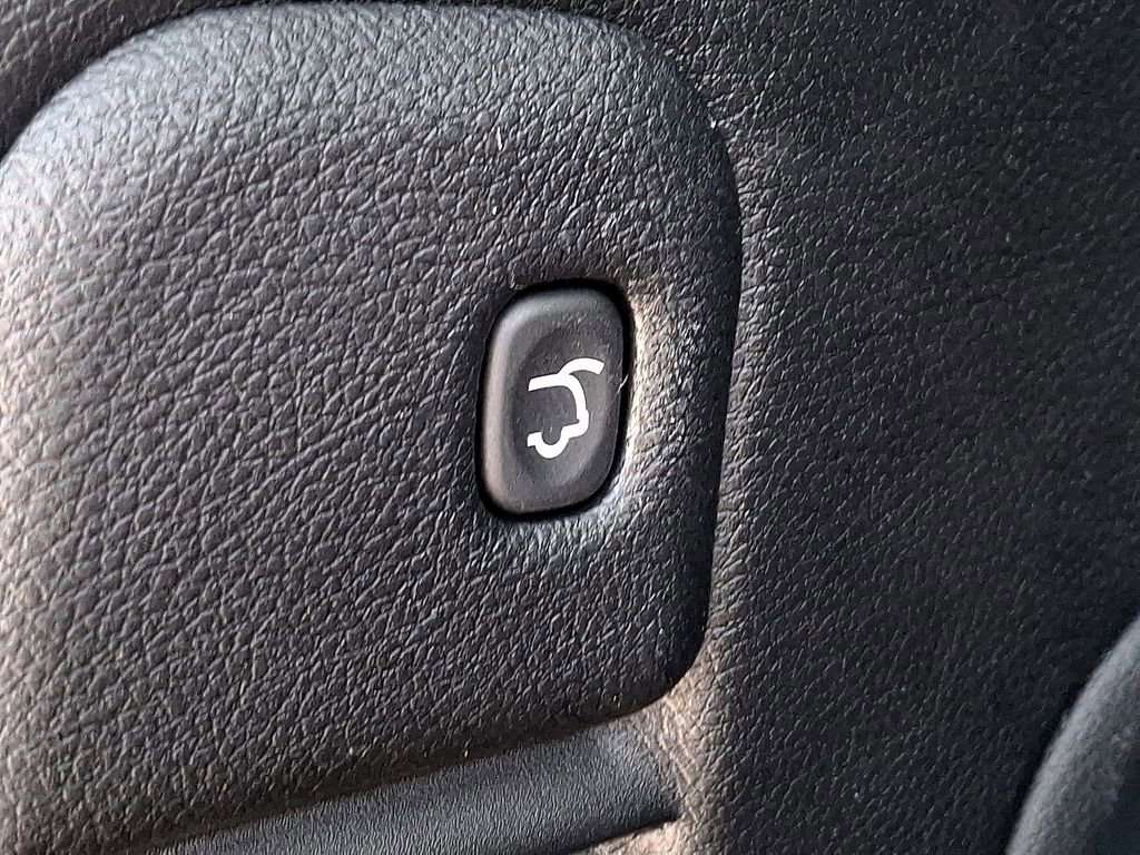 Used 2022 Jeep Grand Cherokee Laredo X AWD/4WD image 29