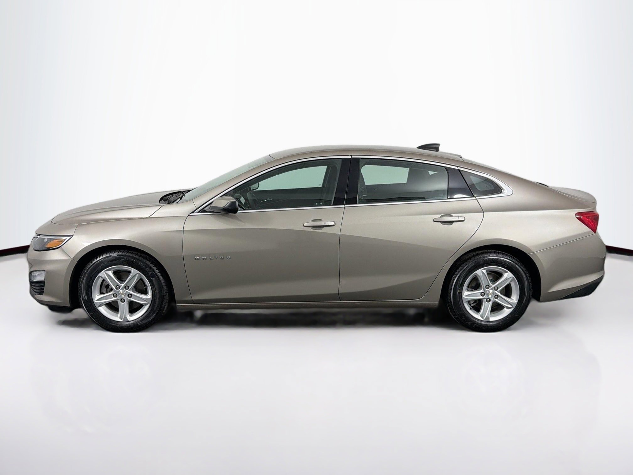 Used 2023 Chevrolet Malibu LS w/ Driver Confidence Package FWD image 7