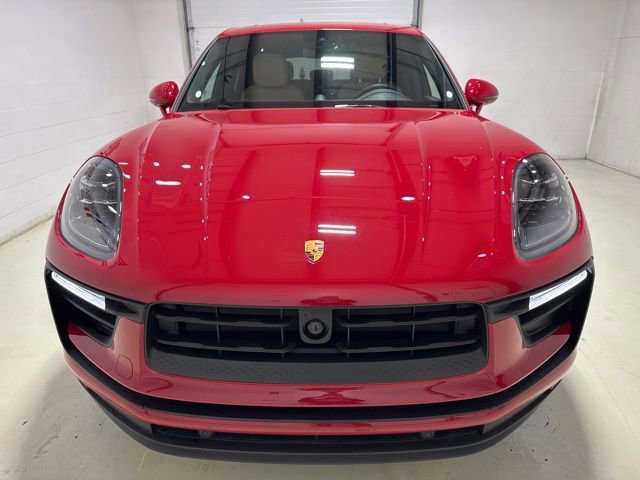 Used 2025 Porsche Macan Turbo image 3