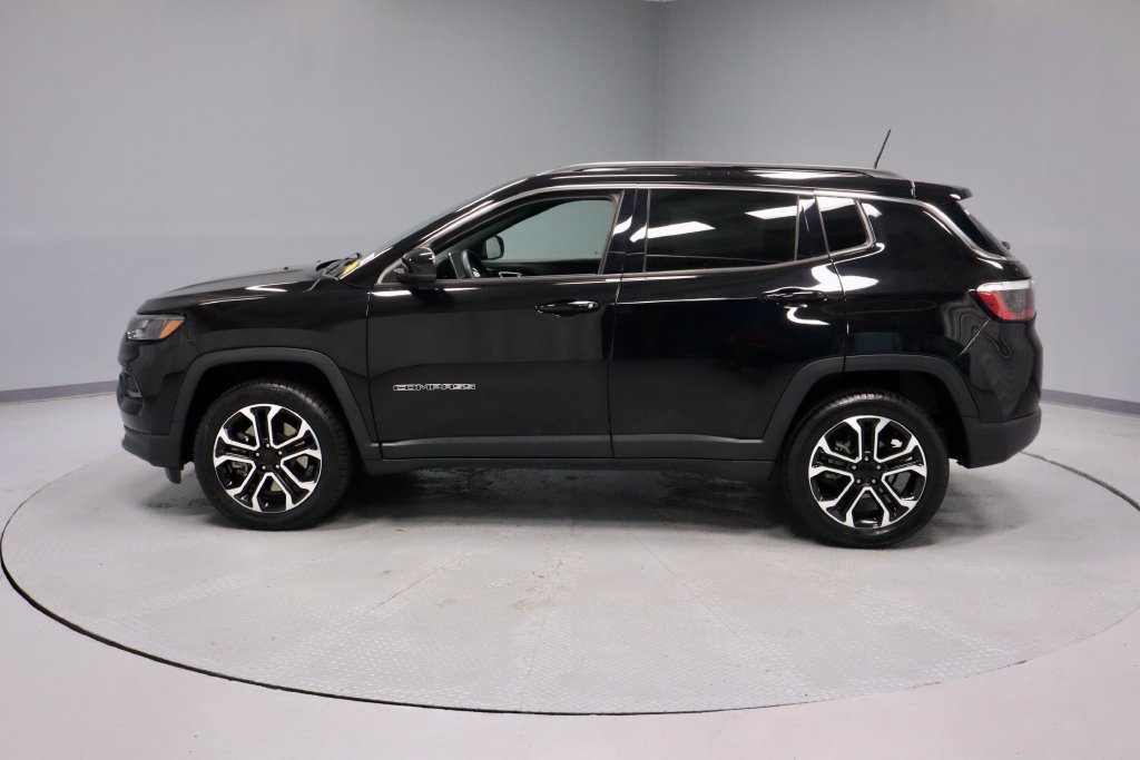 Used 2023 Jeep Compass Limited AWD/4WD image 7