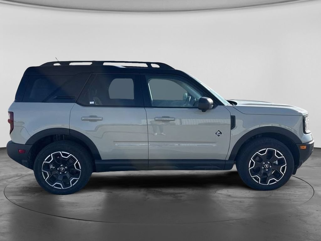 Used 2025 Ford Bronco Sport Outer Banks w/ Outer Banks Tech Package+ AWD/4WD image 15