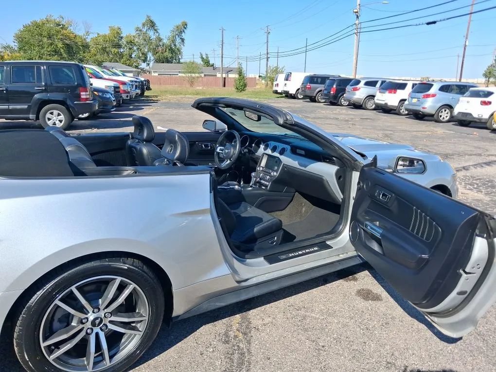 Used 2016 Ford Mustang Premium RWD image 50