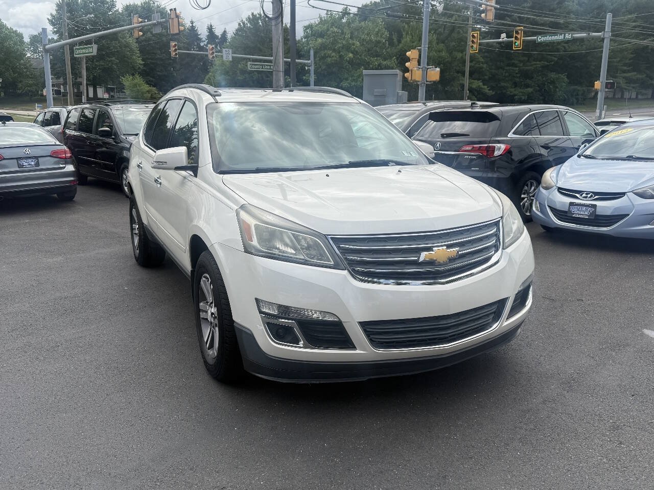 Used 2015 Chevrolet Traverse LT AWD/4WD image 2