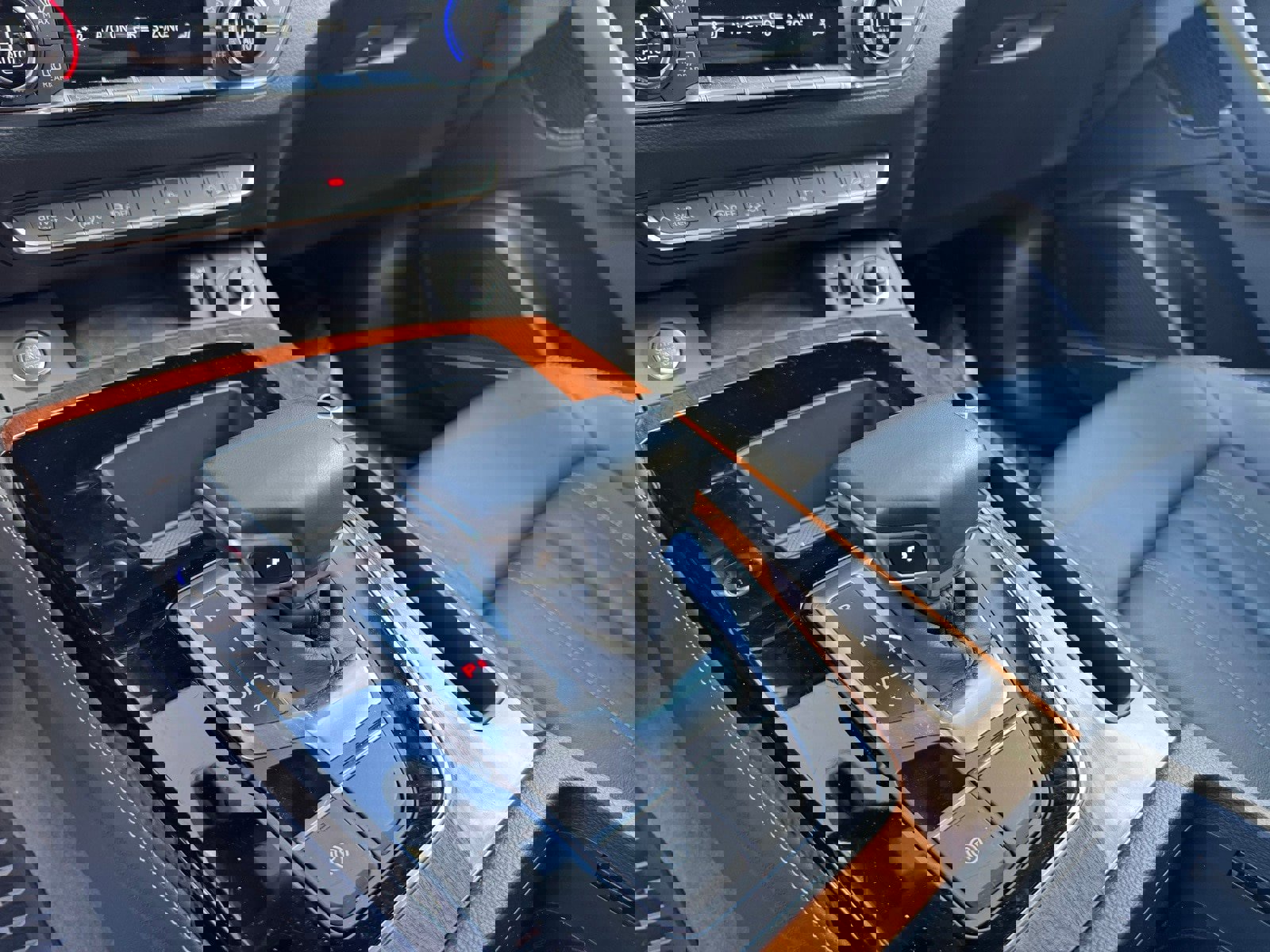 Used 2022 Audi Q5 2.0T Premium Plus w/ Premium Plus Package image 11