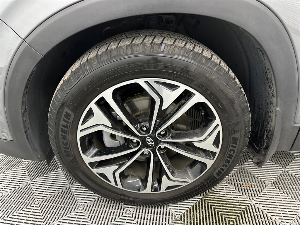 Used 2019 Hyundai Santa Fe Limited image 12
