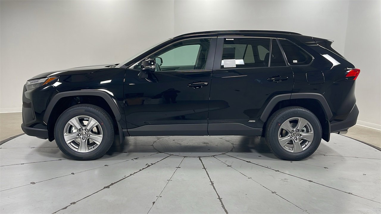 New 2025 Toyota RAV4 XLE image 8