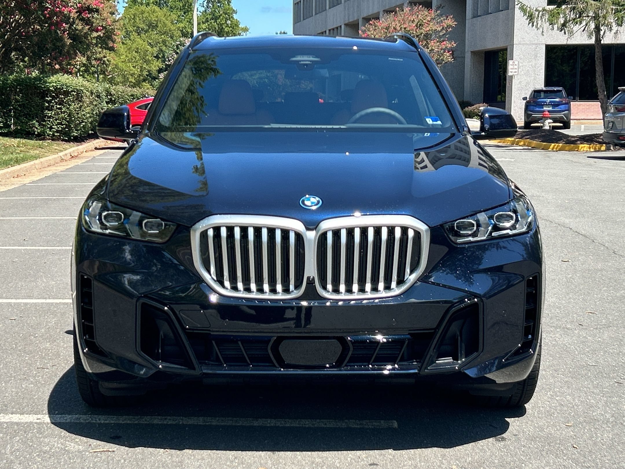 New 2026 BMW X5 xDrive50e w/ M Sport Package AWD/4WD image 6