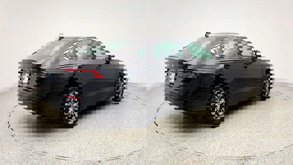 Used 2023 Honda Accord EX image 5