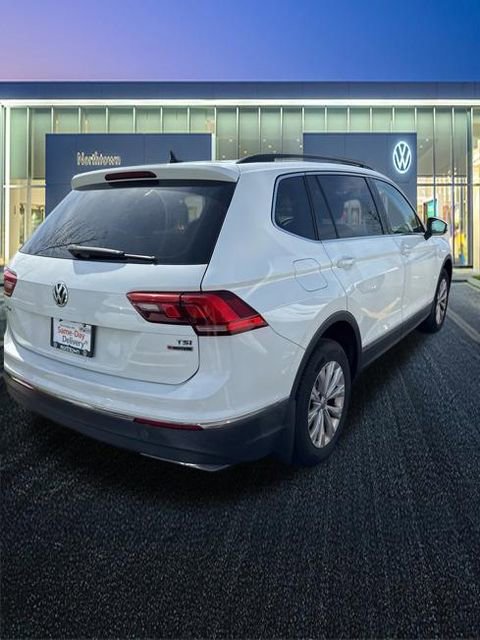 Used 2018 Volkswagen Tiguan SE AWD/4WD image 10
