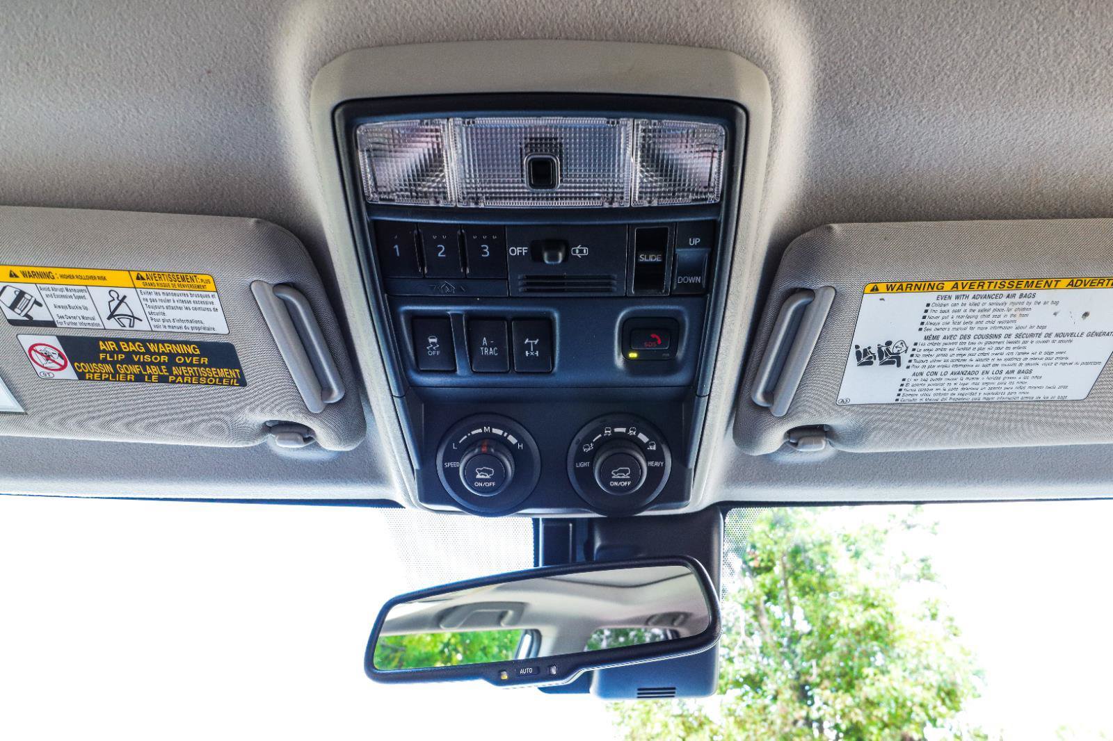 Used 2020 Toyota 4Runner Venture w/ Moonroof Package AWD/4WD image 36