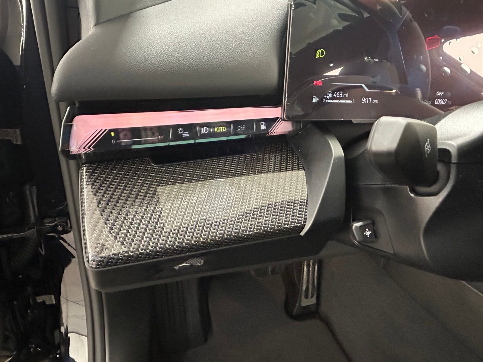 Used 2026 BMW 550e xDrive image 27