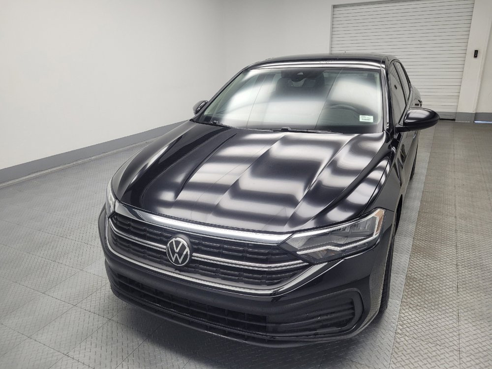 Used 2024 Volkswagen Jetta SE image 15