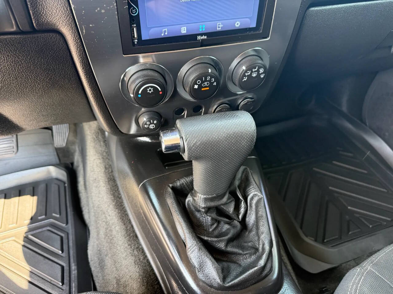 Used 2009 HUMMER H3 AWD/4WD image 15