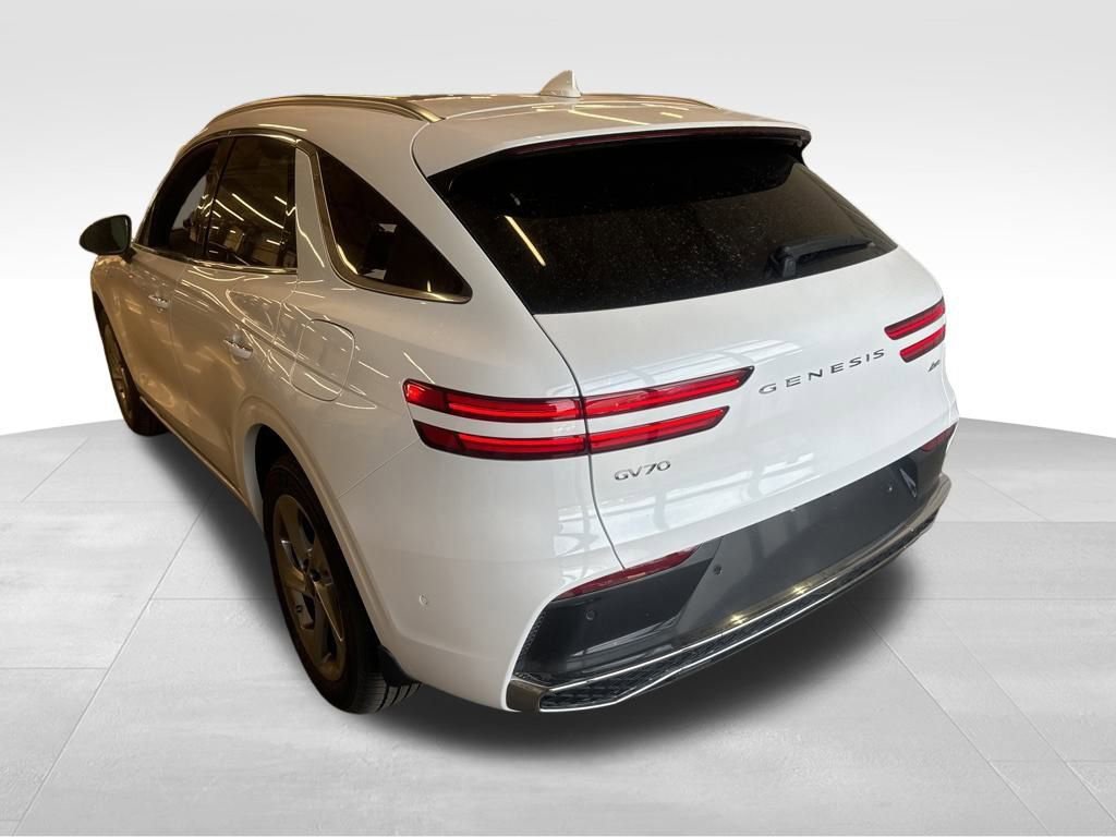 New 2026 Genesis GV70 2.5T Advanced image 4