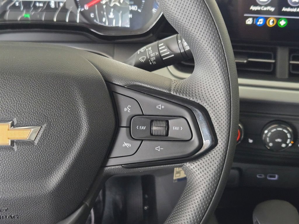 New 2026 Chevrolet Trax LS w/ LS Convenience Package FWD image 26