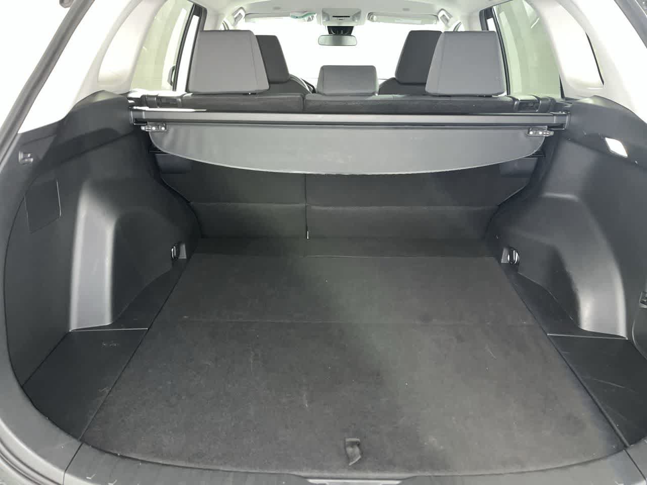Used 2025 Toyota RAV4 XLE FWD image 27