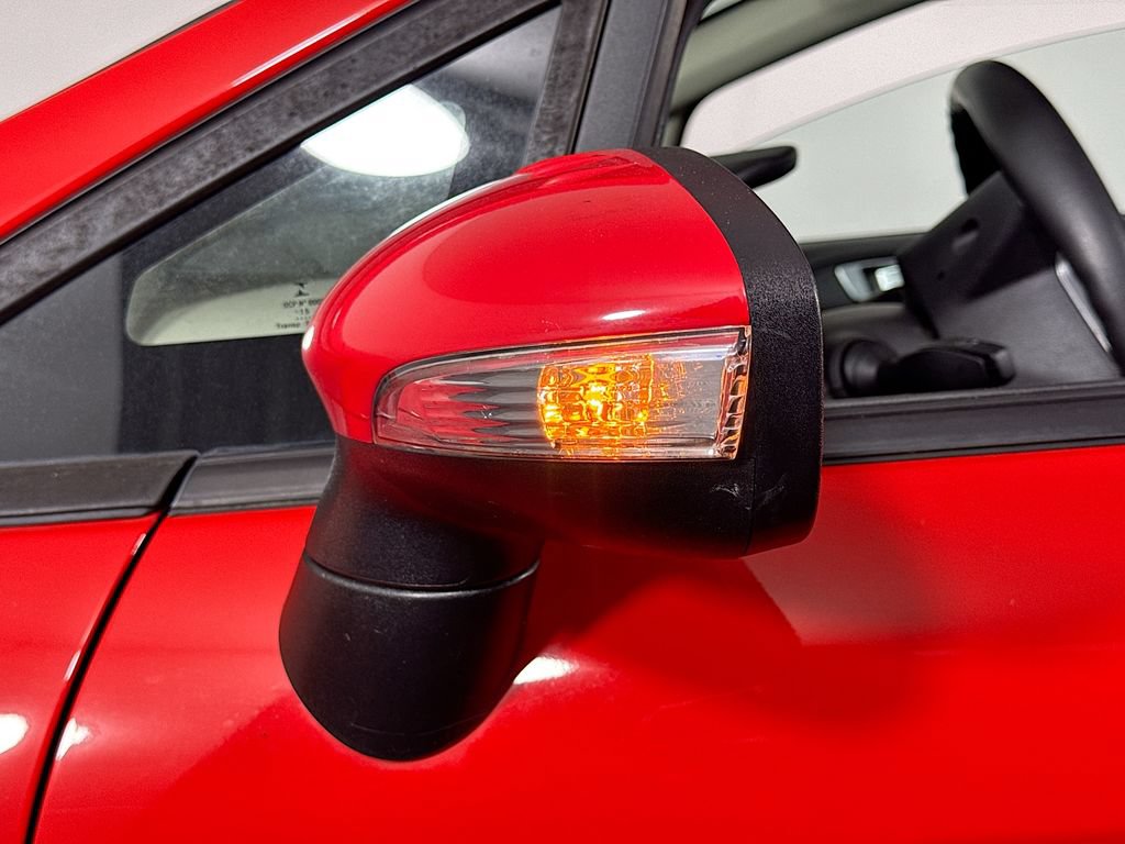 Used 2015 Ford Fiesta SE FWD image 18