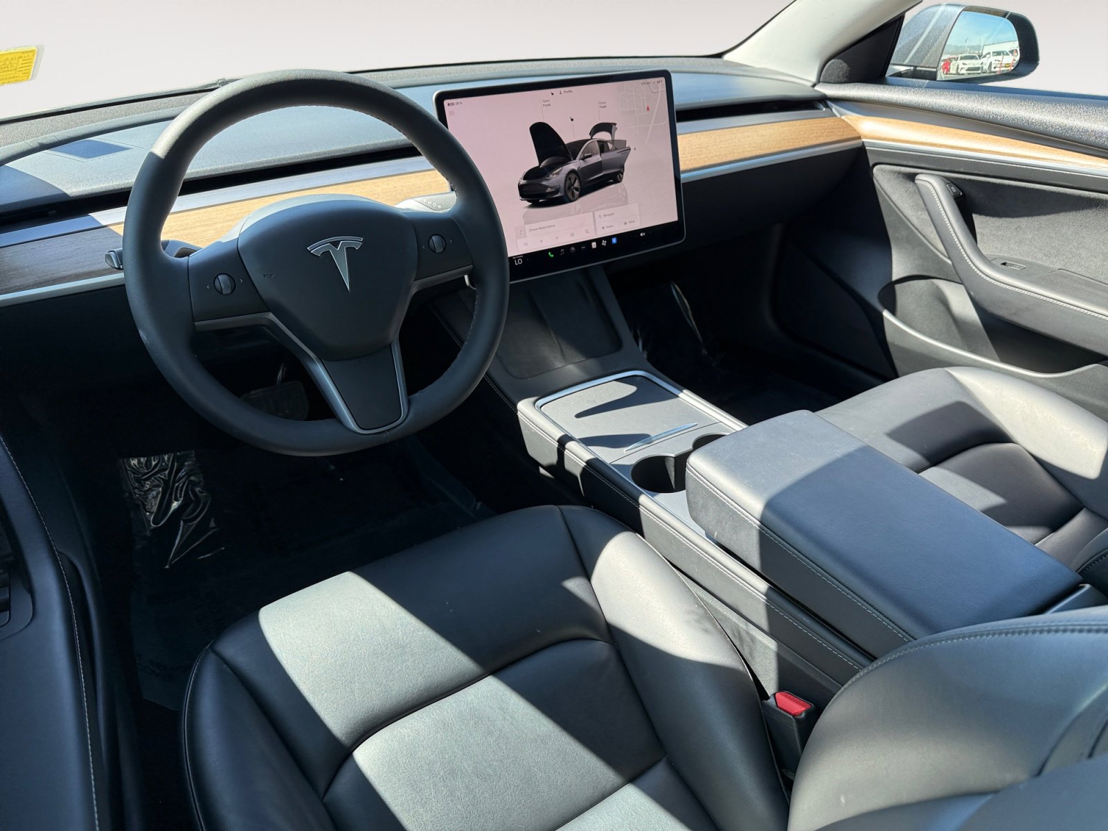 Used 2023 Tesla Model 3 Standard Range image 15