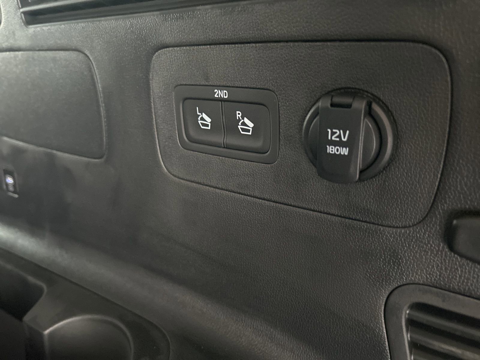 New 2025 Kia Sorento EX image 13