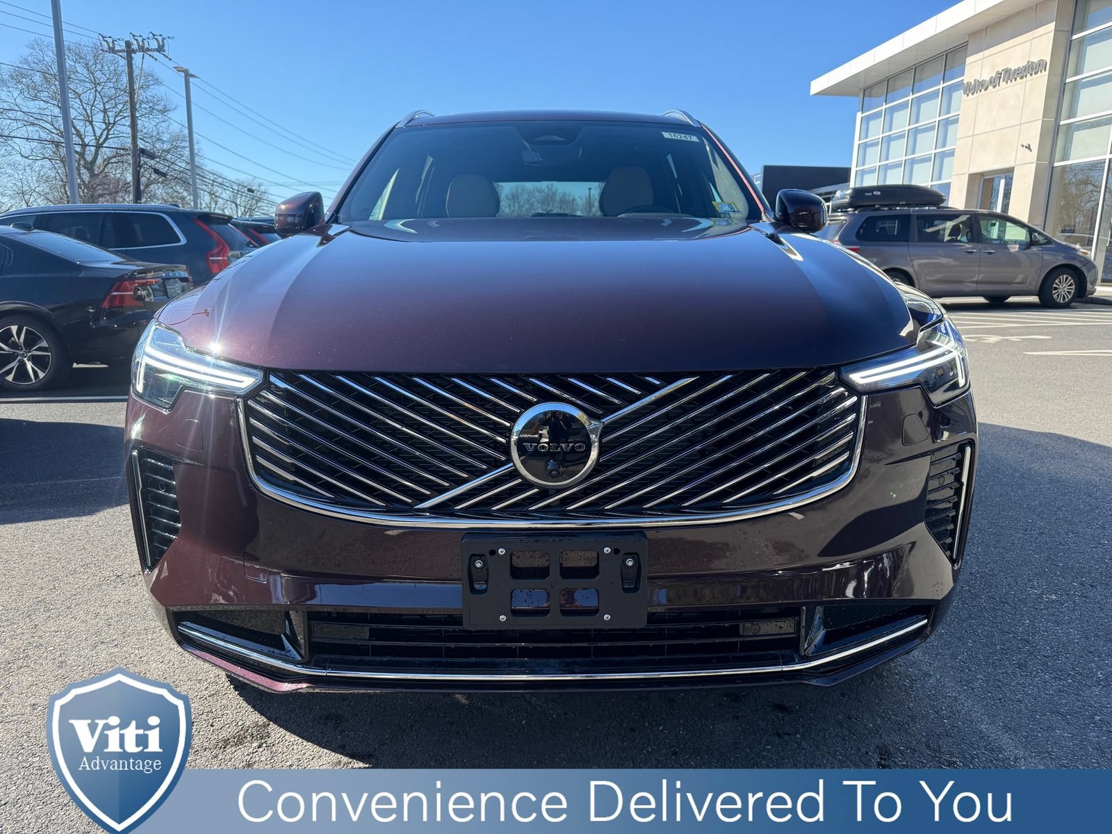 New 2026 Volvo XC90 B5 Plus w/ Protection Package Premier AWD/4WD image 3