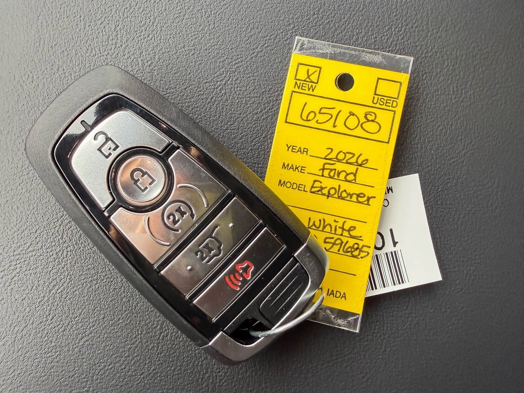 Used 2021 Ford F350 Lariat w/ Chrome Package image 35