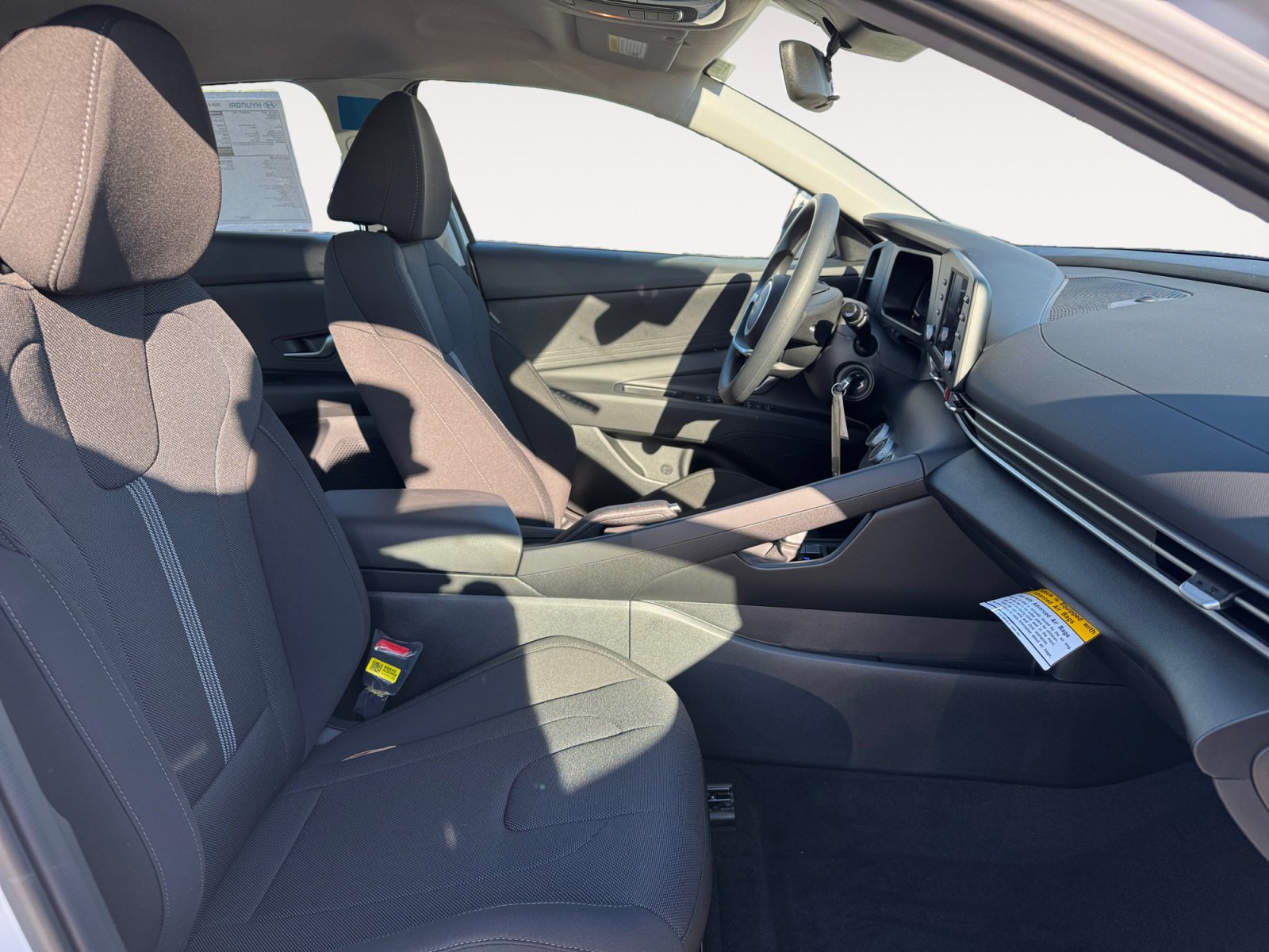 New 2025 Hyundai Elantra SE image 15