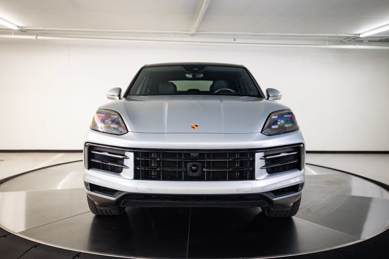 Certified 2024 Porsche Cayenne Coupe AWD/4WD image 10