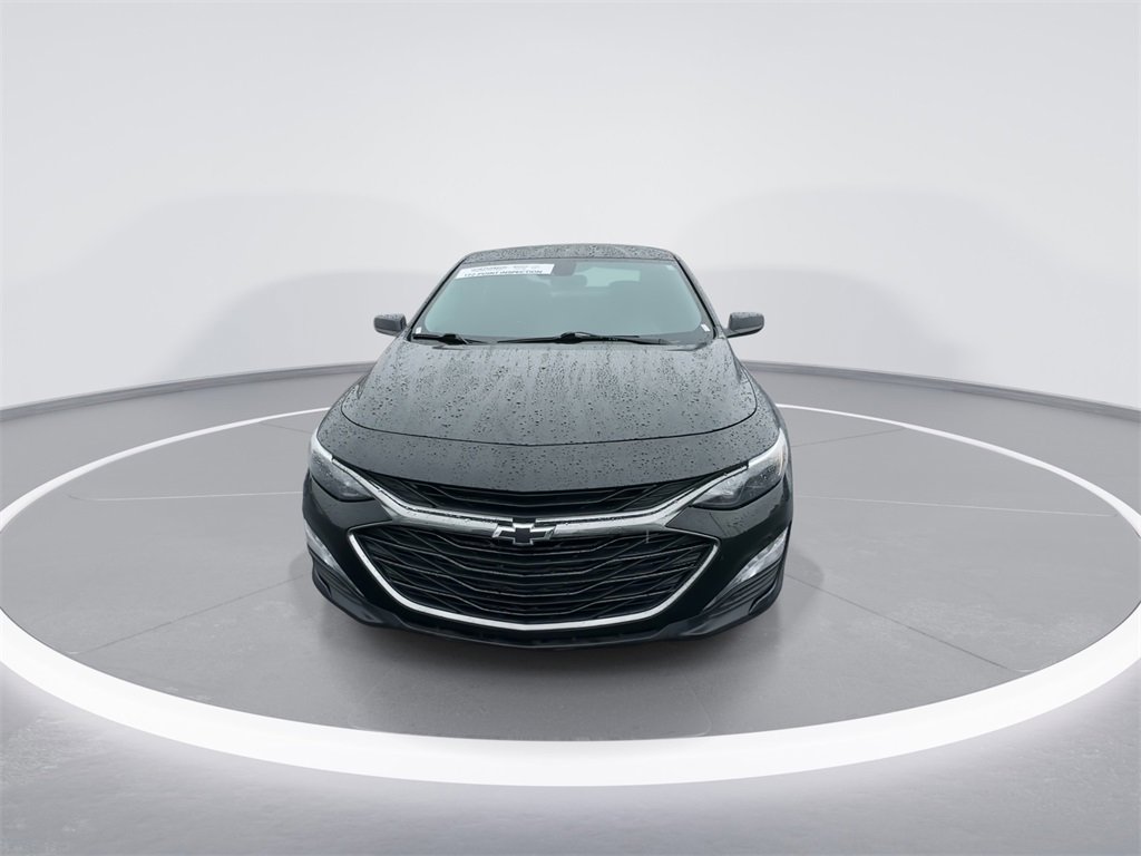 Used 2024 Chevrolet Malibu LT image 3