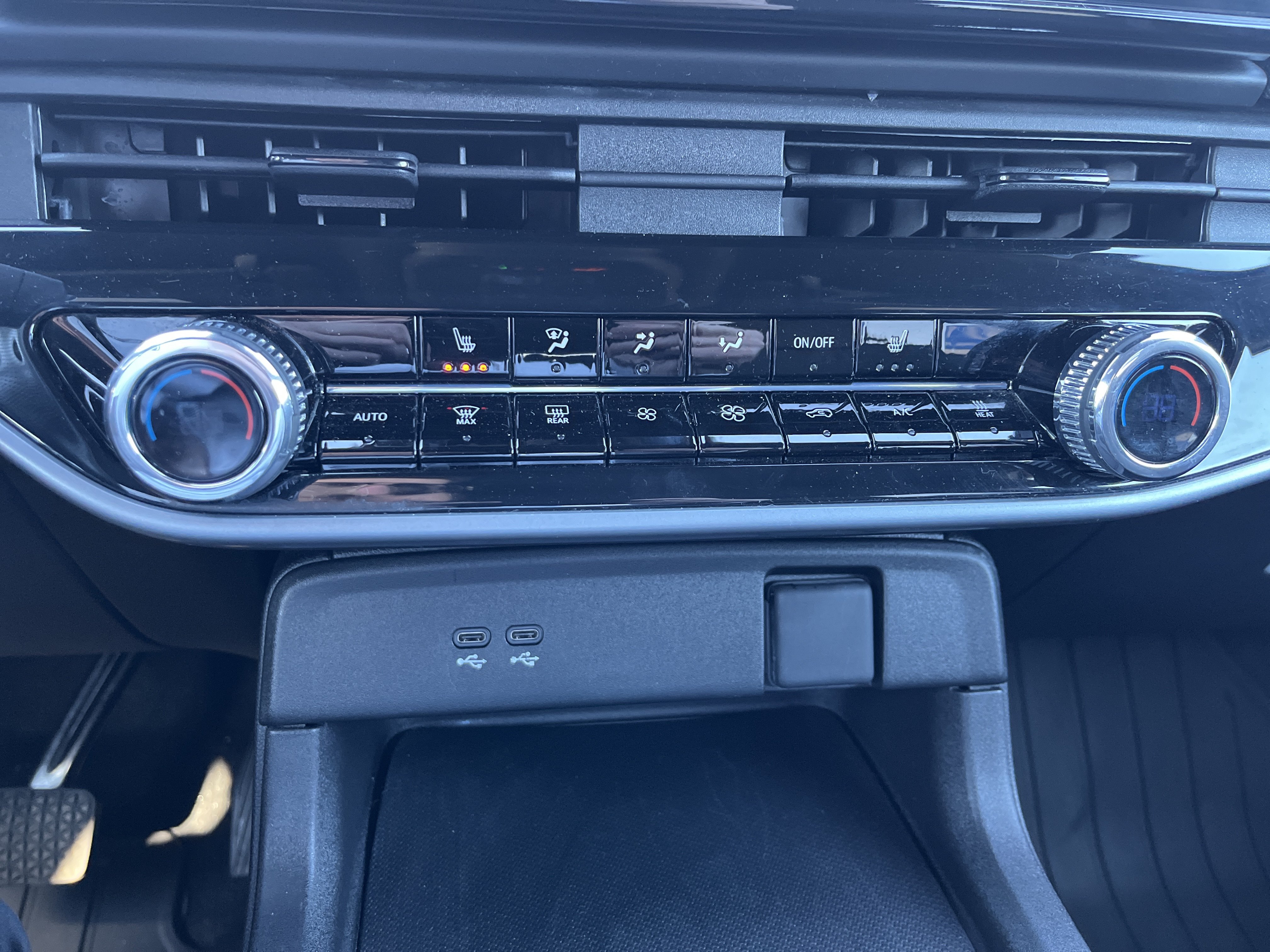 Used 2024 Honda Prologue EX image 29