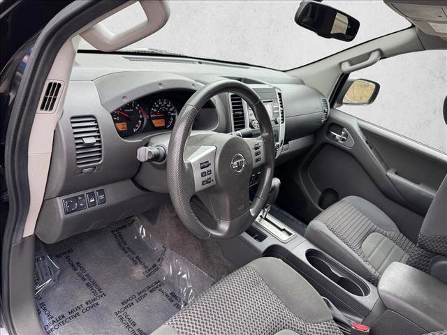 Used 2013 Nissan Frontier SV w/ SV Value Truck Pkg image 10