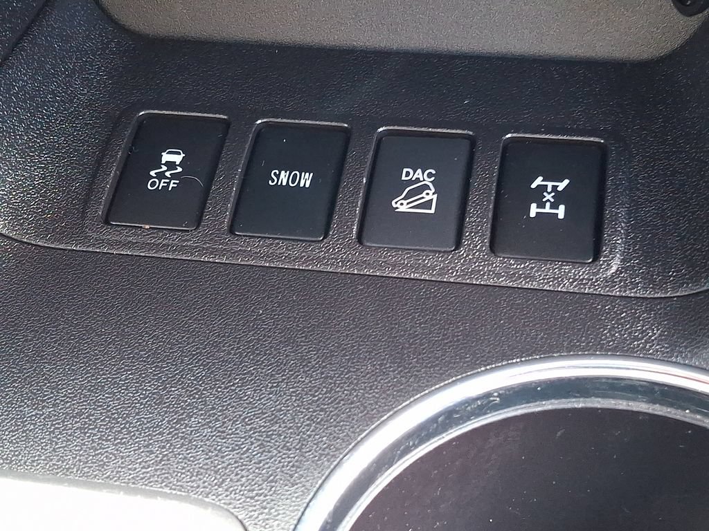 Used 2019 Toyota Highlander XLE AWD/4WD image 28