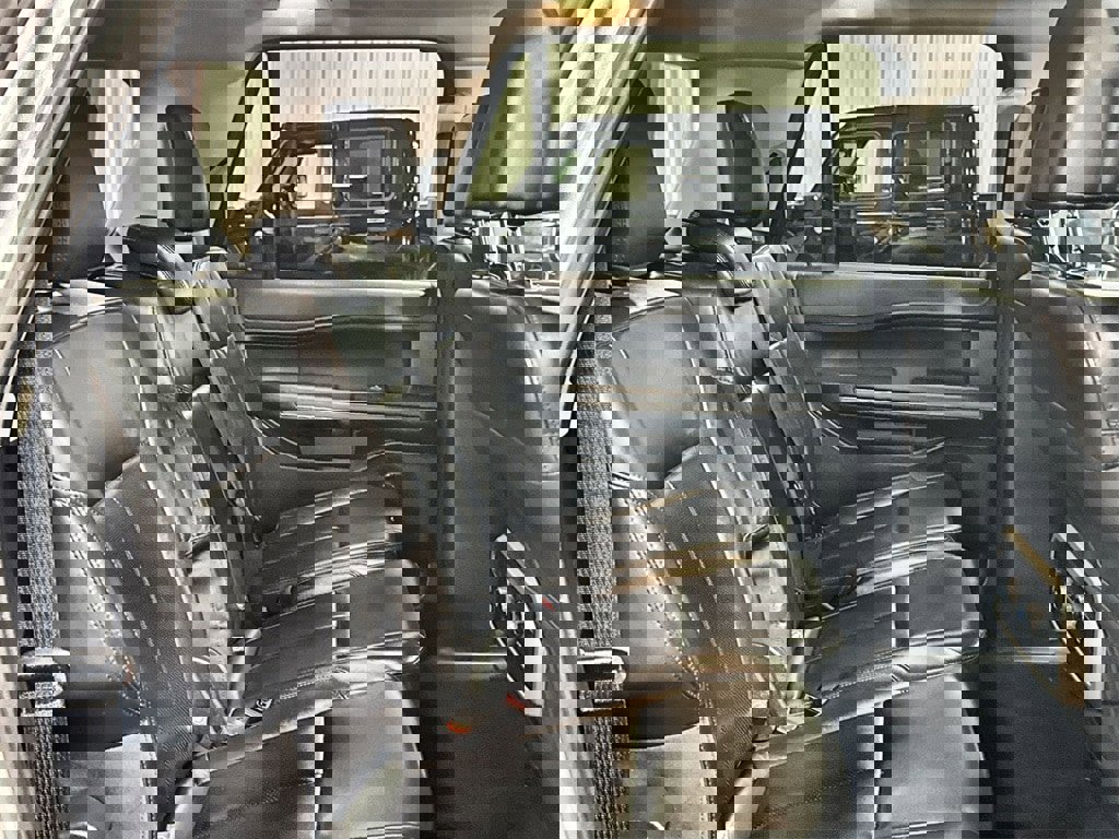 Used 2024 Ford Expedition Max XLT image 31