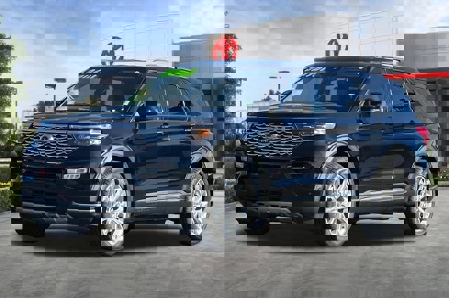 Used 2022 Ford Explorer Platinum w/ Equipment Group 601A image 9