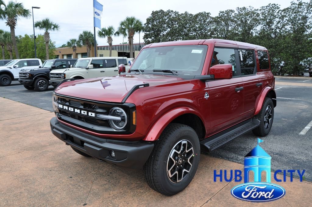 New 2026 Ford Bronco Outer Banks image 1