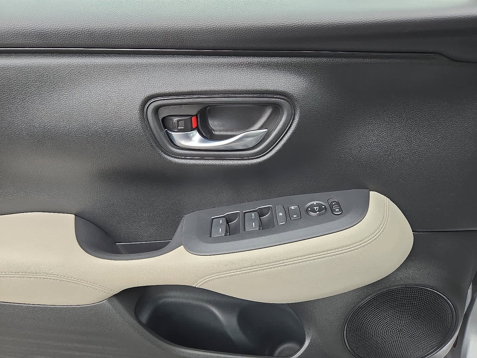 Certified 2023 Honda HR-V LX image 14