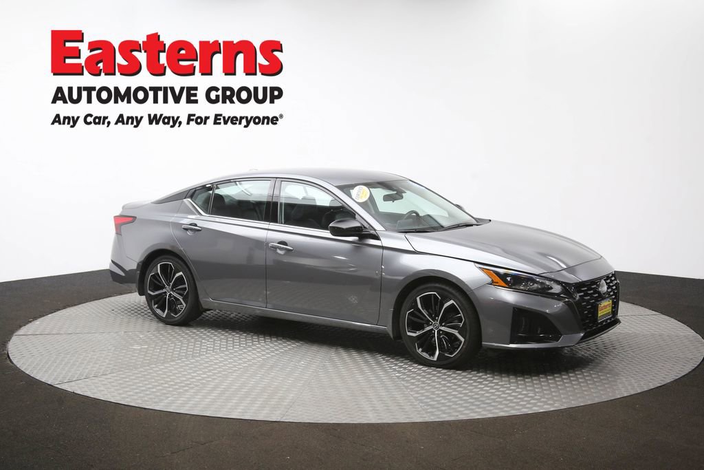 Used 2023 Nissan Altima 2.5 SR image 47