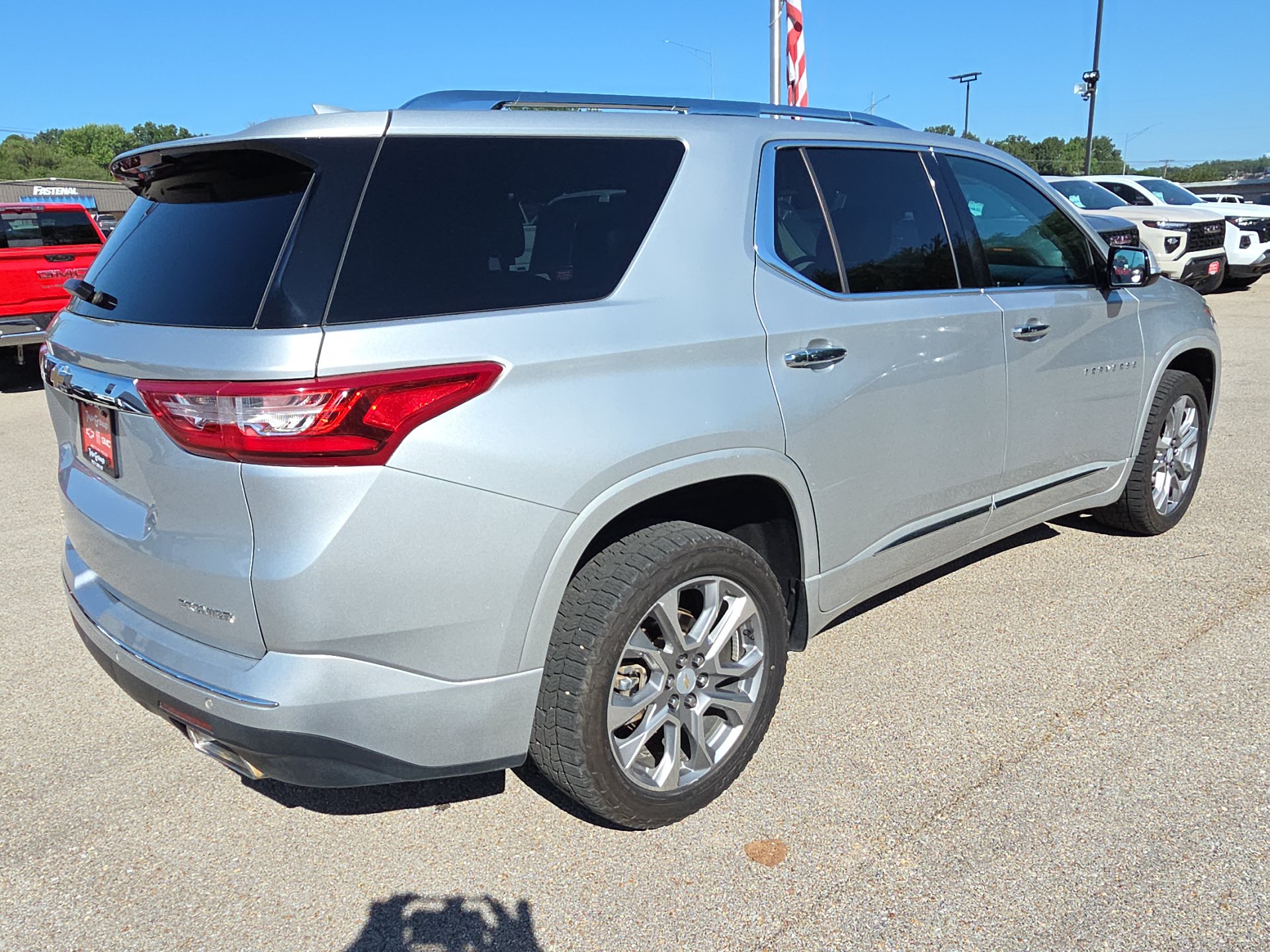 Used 2019 Chevrolet Traverse Premier w/ LPO, Floor Liner Package AWD/4WD image 8