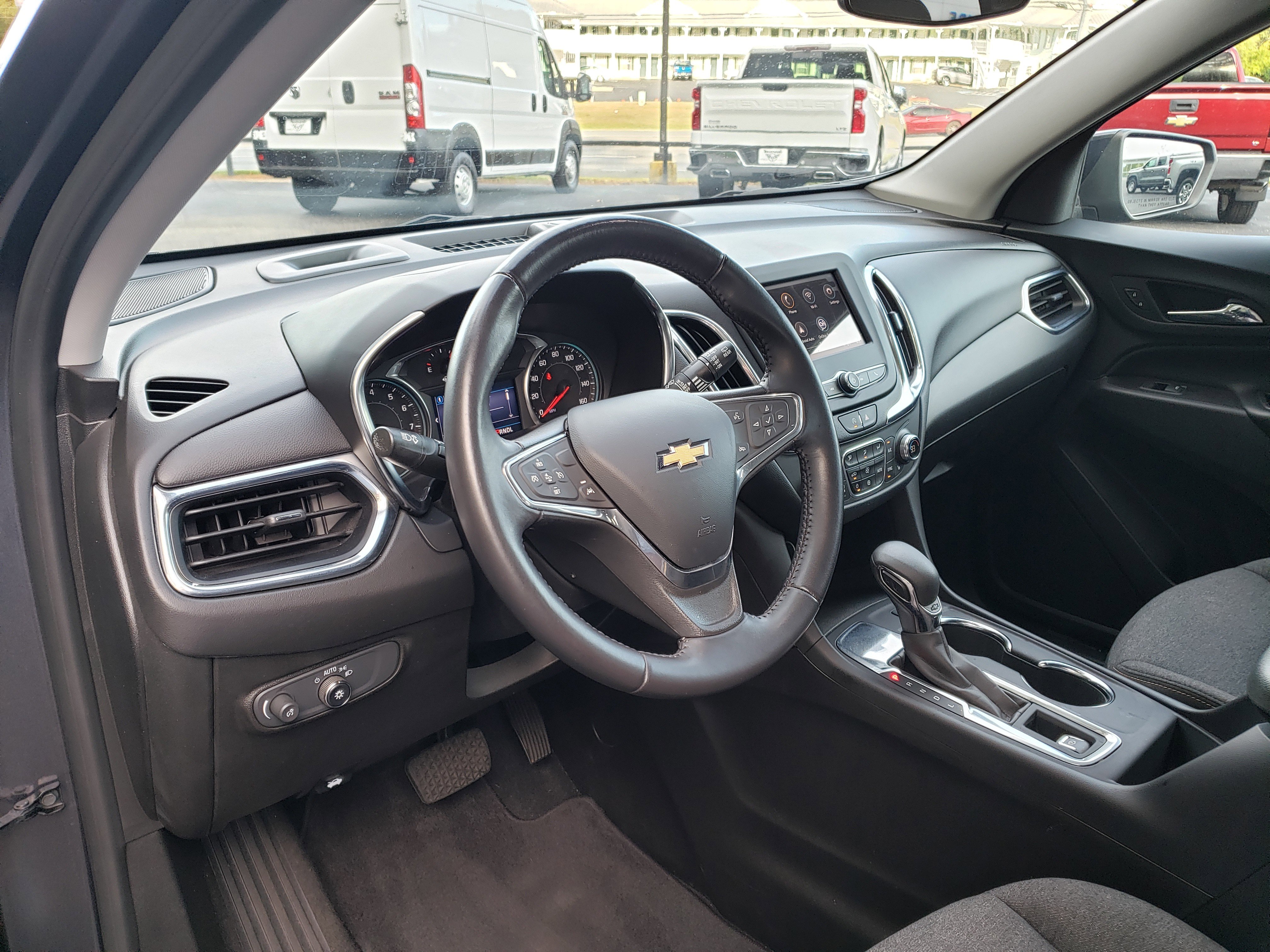 Used 2022 Chevrolet Equinox LT w/ Driver Convenience Package image 29