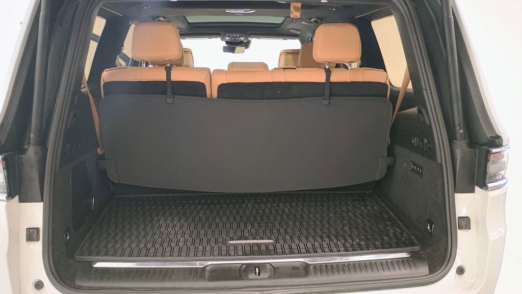 Used 2022 Jeep Grand Wagoneer Series III w/ Rear Seat Video Group 1 image 11