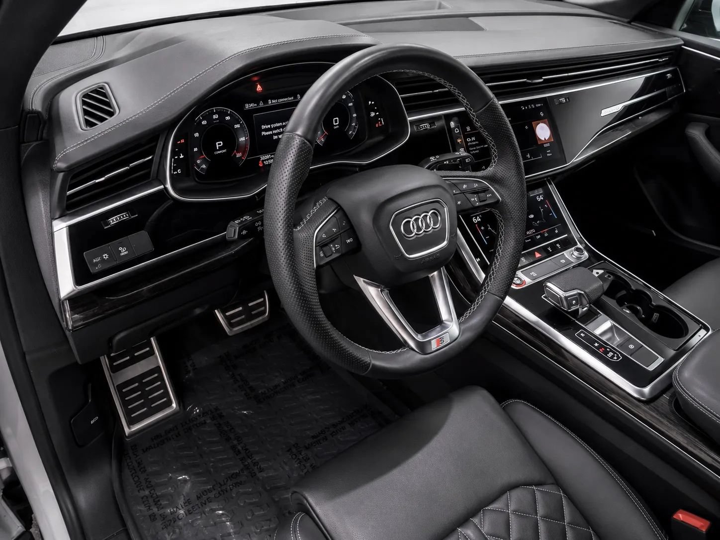 Used 2022 Audi SQ8 Premium Plus w/ Black Optic Package AWD/4WD image 7