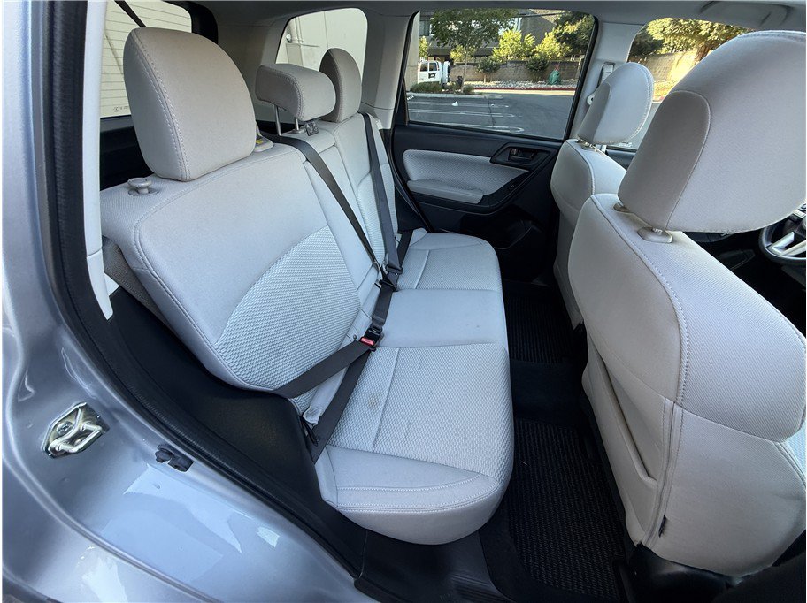 Used 2018 Subaru Forester 2.5i Premium w/ All-Weather Package AWD/4WD image 22
