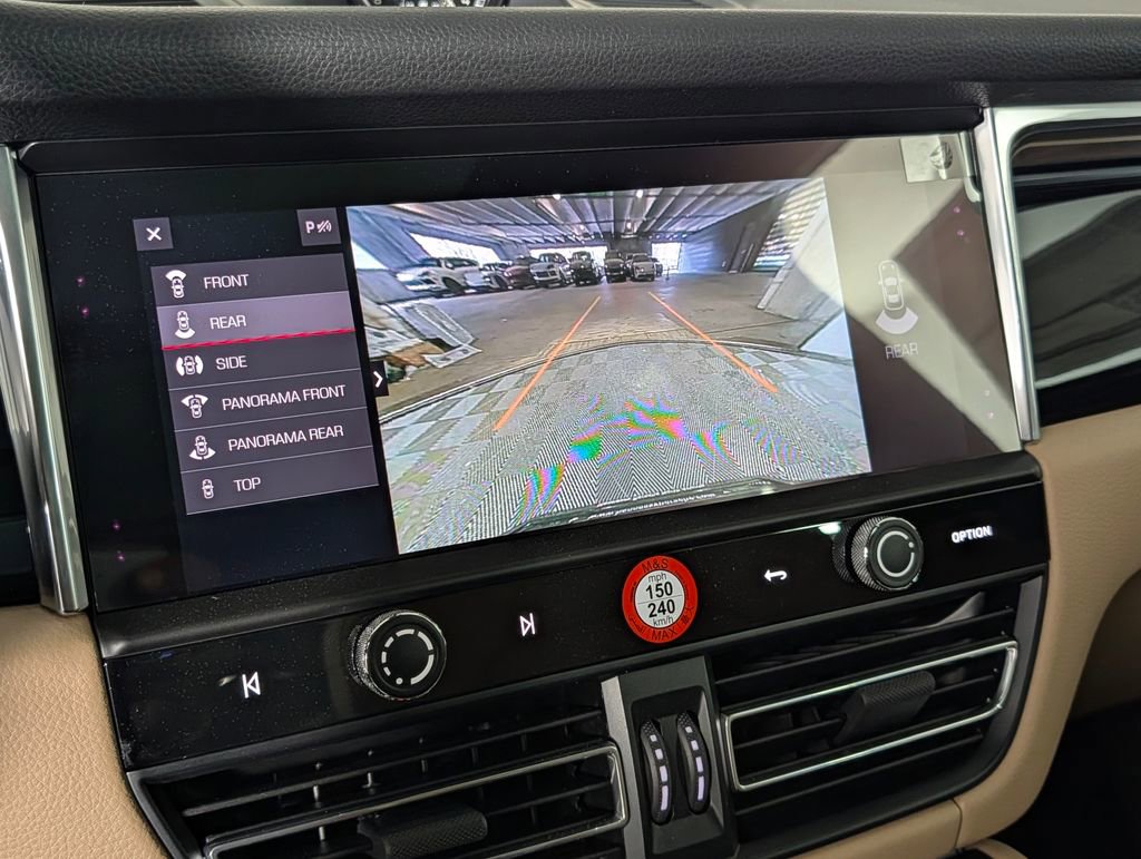 New 2026 Porsche Macan image 32