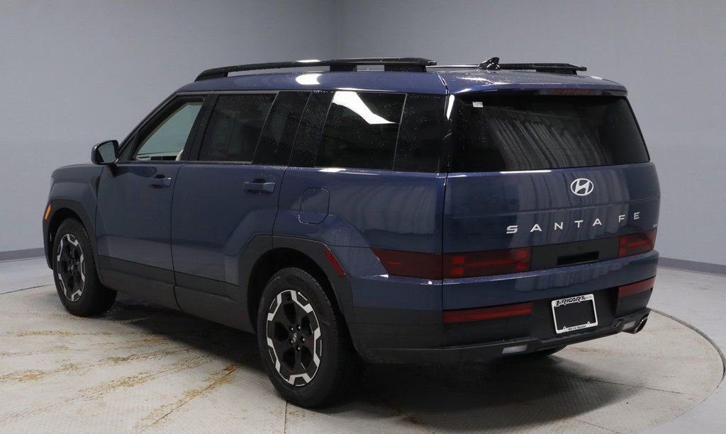 Certified 2025 Hyundai Santa Fe SEL image 8