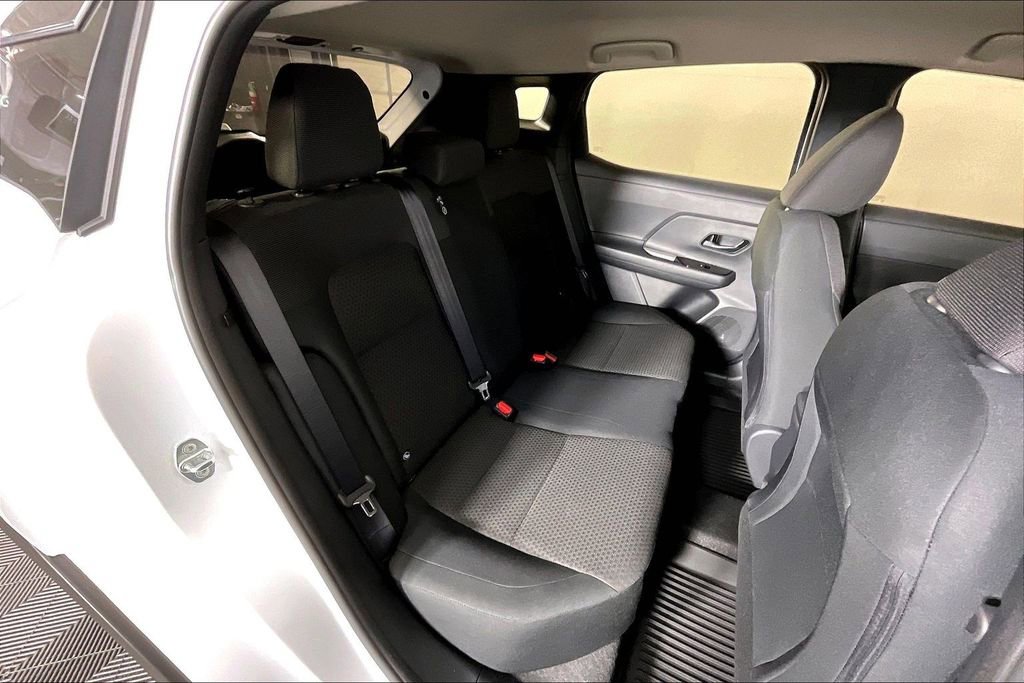 New 2026 Nissan Kicks S image 19