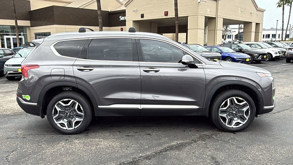 Used 2022 Hyundai Santa Fe Limited image 2