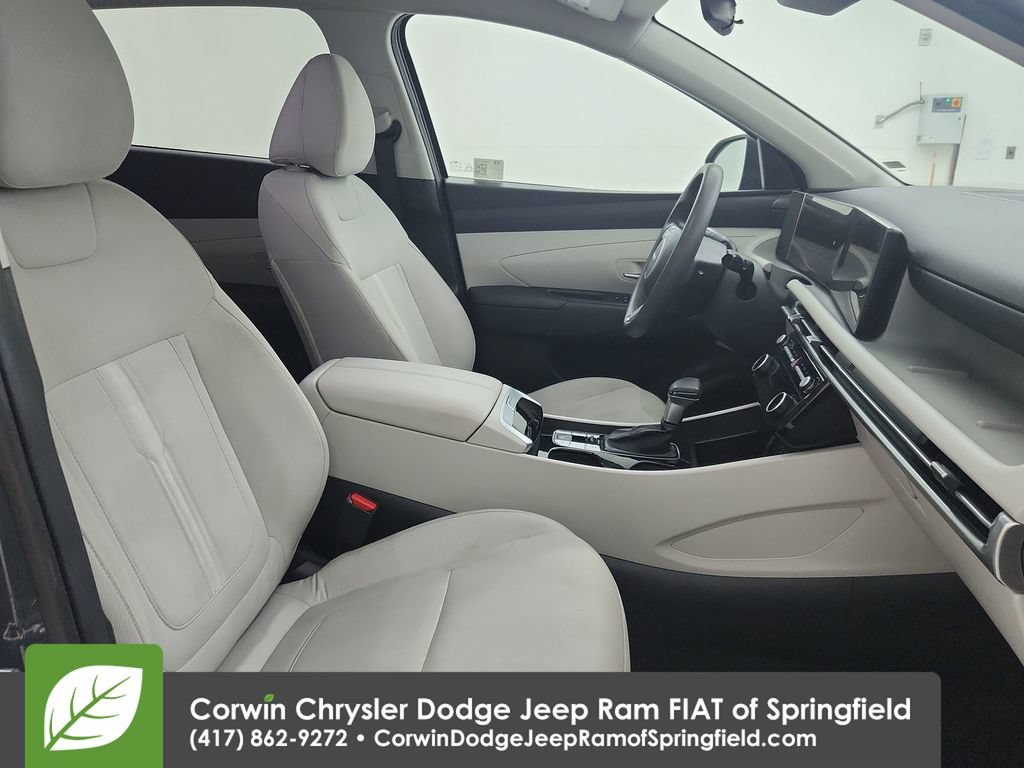 Used 2025 Hyundai Tucson SEL FWD image 32