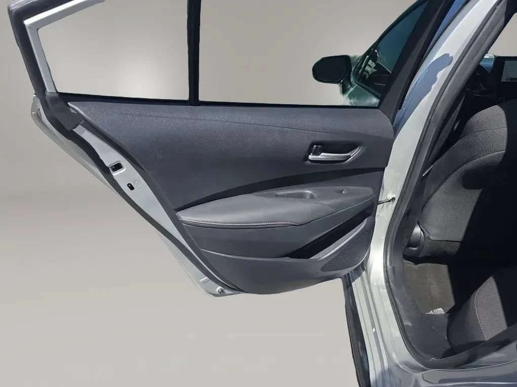 Used 2025 Toyota Corolla SE FWD image 41
